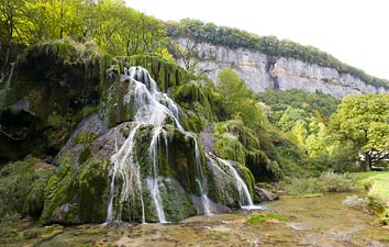 Cascade de Baume-les-Messieurs